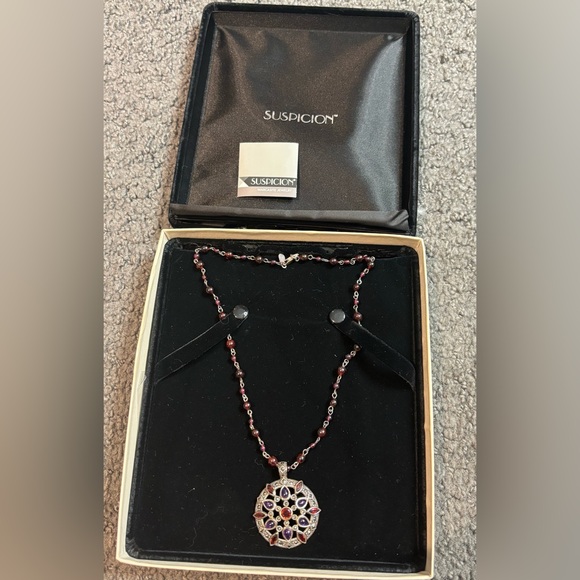 Vintage Suspicion Sterling Silver Round Flower Pendant Necklace Red Purple New